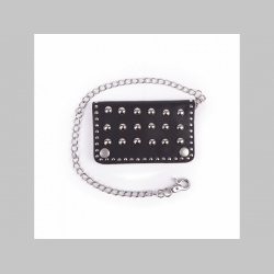 čierna vybíjaná peňaženka s retiazkou a karabínkou materiál: imitácia kože, rozmery: 15x10x2cm